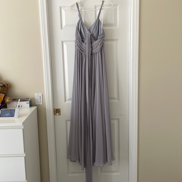 Lulu’s light grey maxi bridesmaid dress - Picture 2 of 7